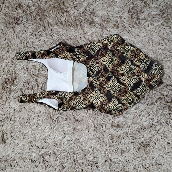 Swim suit - Picture 2 of 2